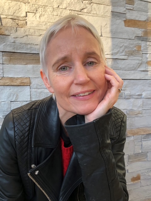 Photo of Martina Murphy writer